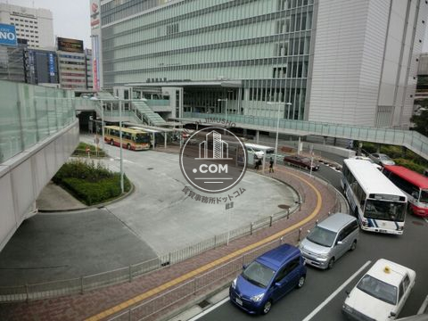 駅前ロータリー