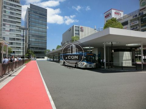 駅前ロータリー
