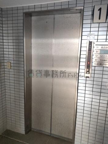 エレベーター