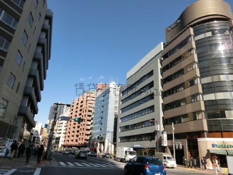周辺ビル