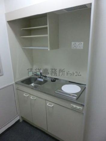 九段靖苑ビルの給湯室