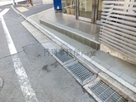 正面玄関