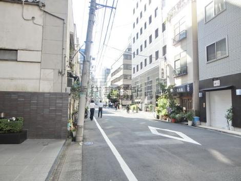 前面通りの様子