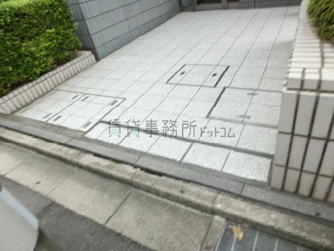 正面玄関
