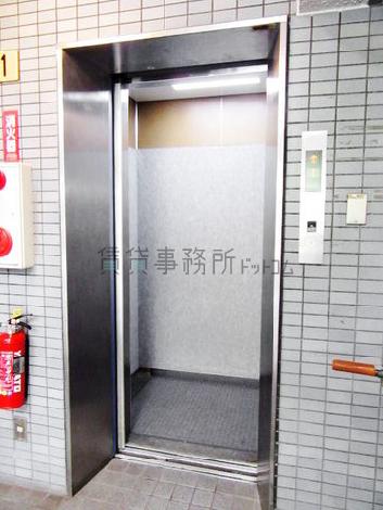エレベーター