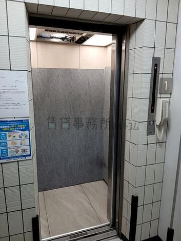 エレベーター