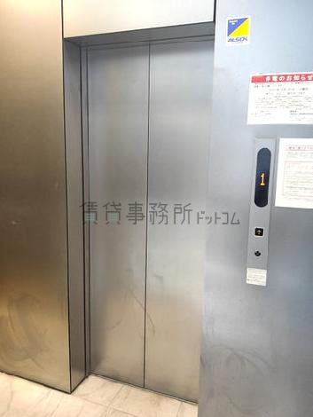 エレベーター