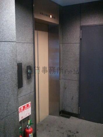 御影石を使用した造りになってます