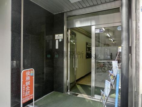 正面玄関