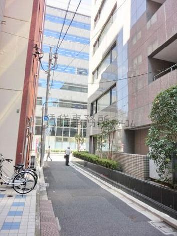 脇道奥からの様子