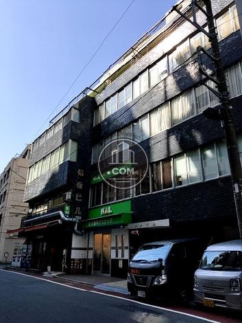 信愛ビルの外観写真