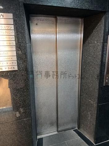 エレベーター