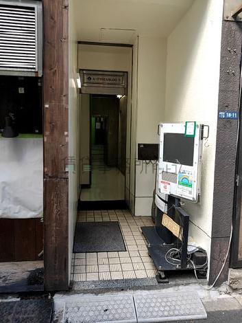 正面玄関