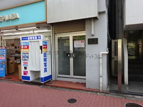 正面玄関
