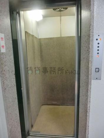 エレベーター