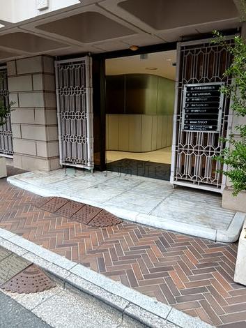 正面玄関