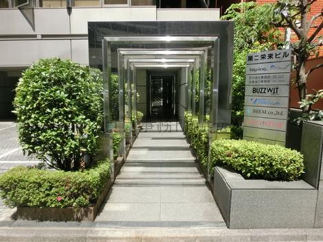 正面玄関