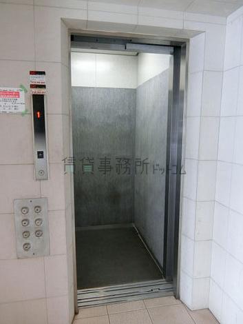 エレベーター