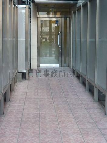 正面玄関
