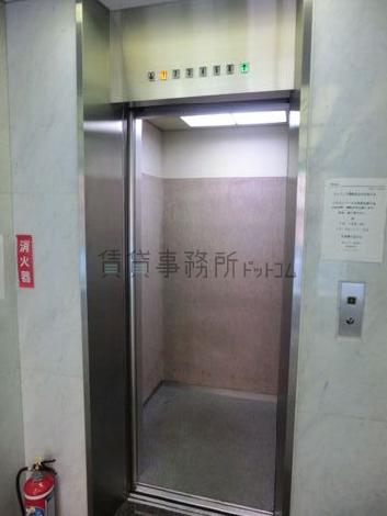 エレベーター