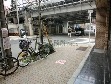 玄関右側の様子