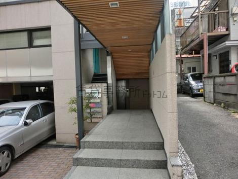 正面玄関