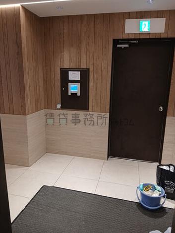 EV前エントランス