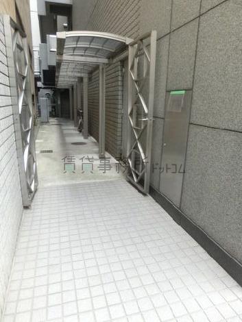 屋根付き駐輪場