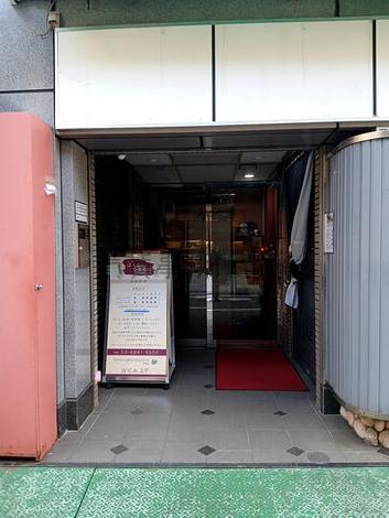 正面玄関