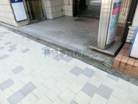 正面玄関