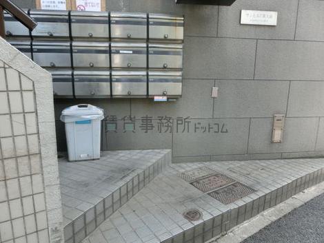 1階の入口に段差があります
