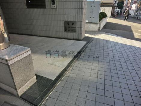 正面玄関