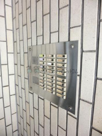 各部屋直通のインターホンです