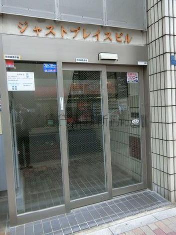 正面玄関