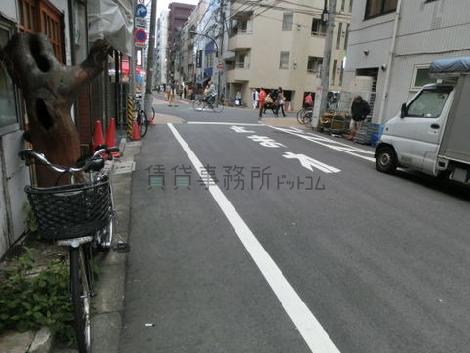 閑静なオフィス街です
