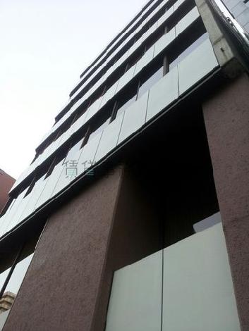 周辺の建物と調和のとれた外観