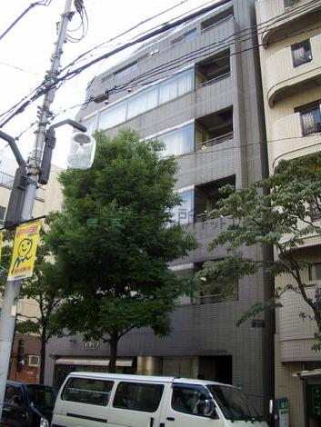 司ビルの外観写真