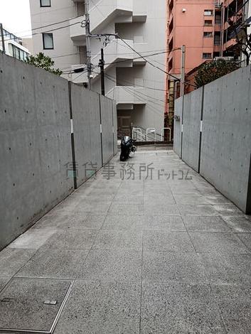 正面玄関