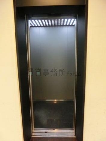 9人乗りです