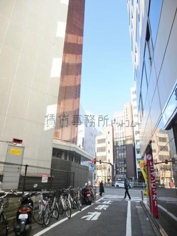 脇道奥からの見え方