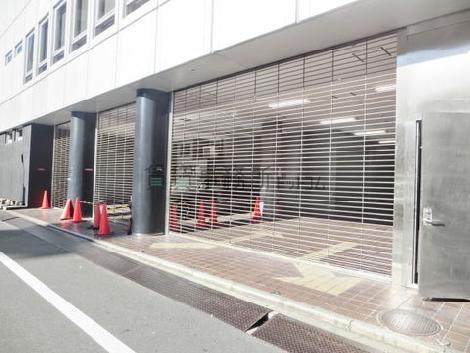 シャッター付き駐車場