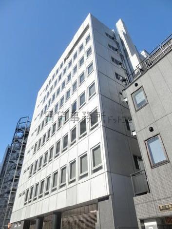 整然と並ぶ窓