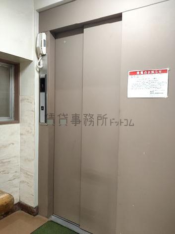 エレベーター