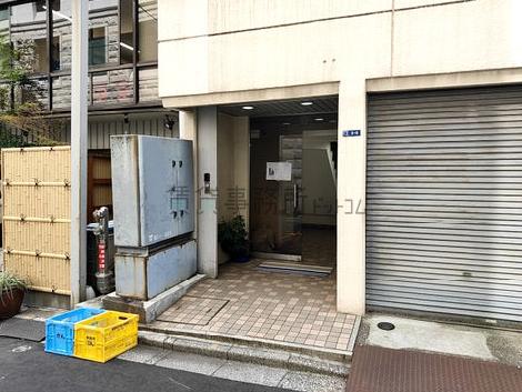 正面玄関