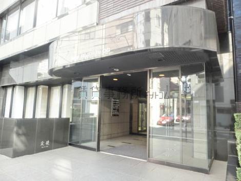 光沢のある造りでまとめています