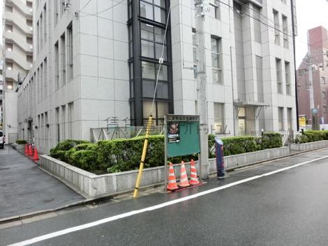 物件周辺には植栽もあります