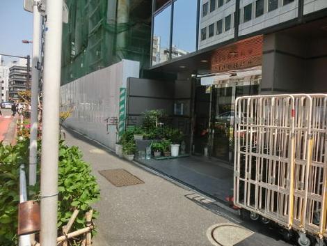 正面玄関