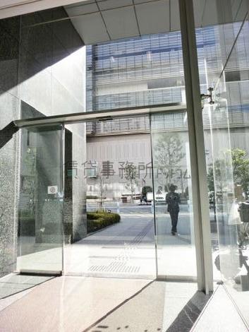 正面玄関