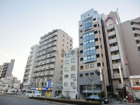 遠くから見ても抜群の存在感ですね