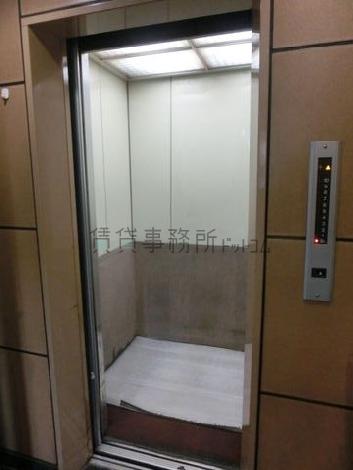 エレベーター